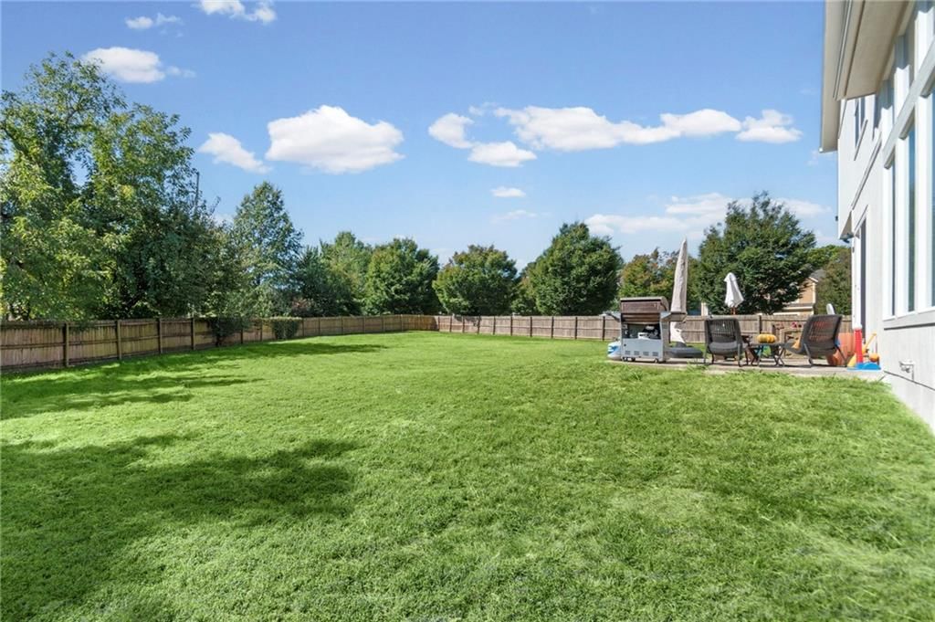 Photo 31 of 39 - 20587 W 126th Terrace W, Olathe, KS 66061
