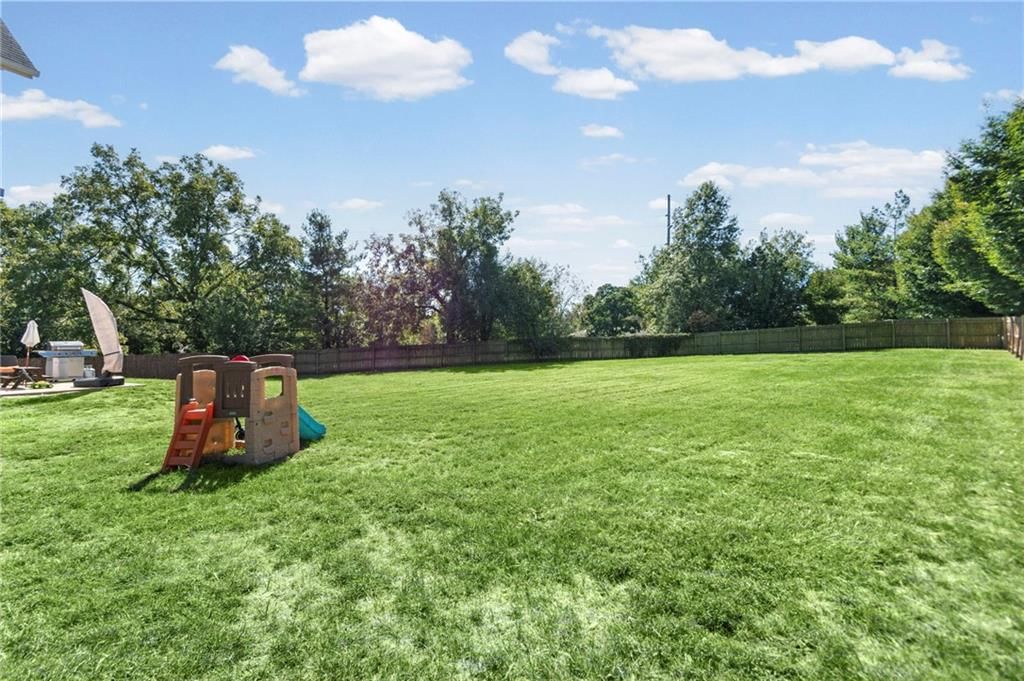 Photo 34 of 39 - 20587 W 126th Terrace W, Olathe, KS 66061
