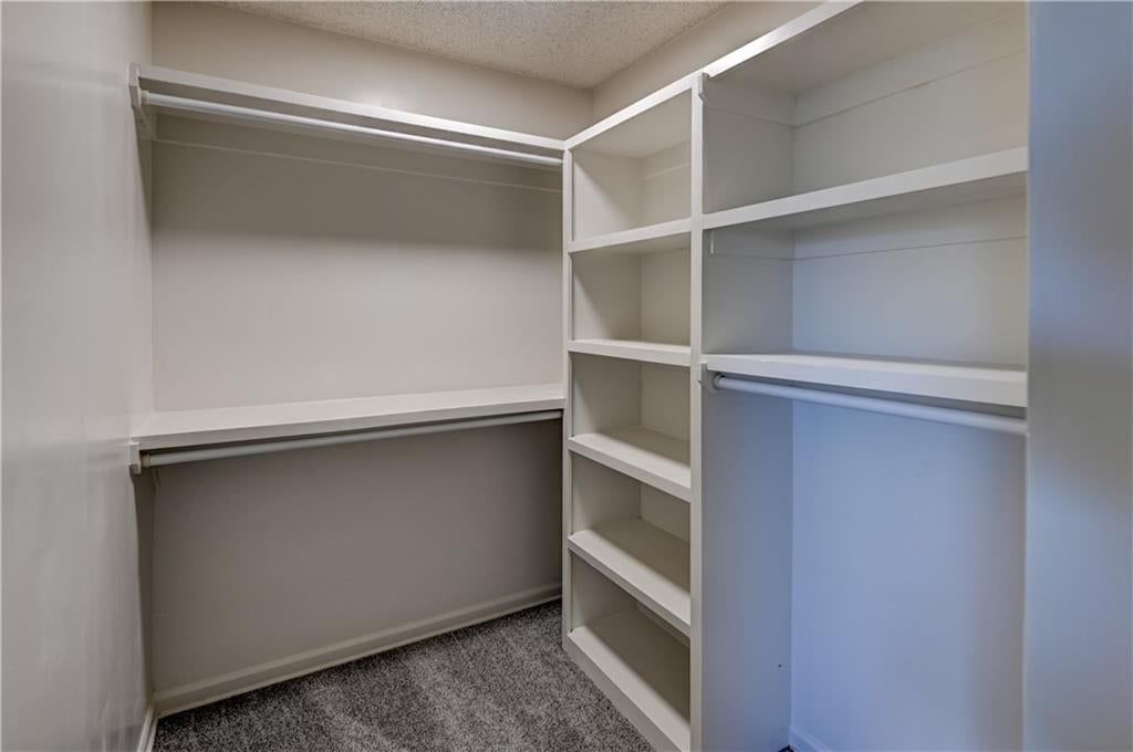 626 S Walnut Street — photo 16
