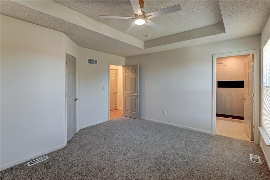 626 S Walnut Street — photo 17