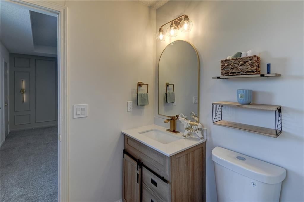 626 S Walnut Street — photo 18