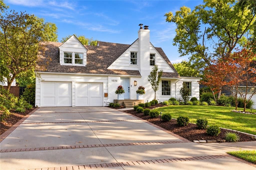 1222 W Gregory Boulevard, Kansas City, MO