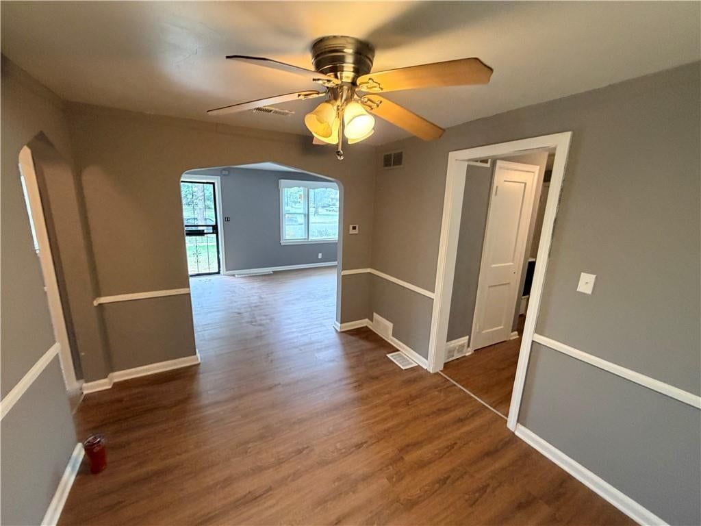 Open floor plan at 3004 E Meyer Boulevard, Kansas City, MO 66418