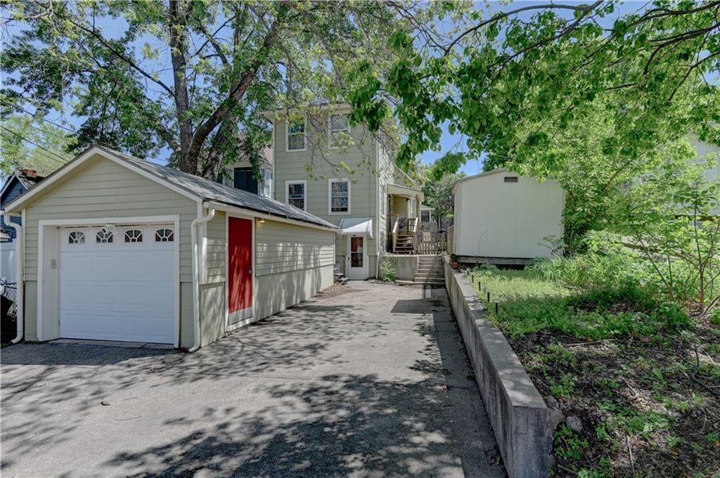 Photo 44 of 46 - 1032 5th Avenue