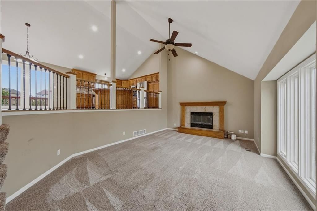 515 NE 95 Court, Kansas City, MO: listing photo 2