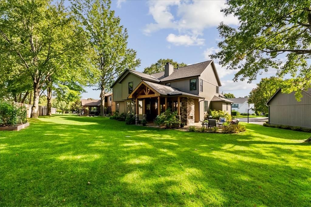 9110 W 129th Street, Overland Park, KS: listing photo 3