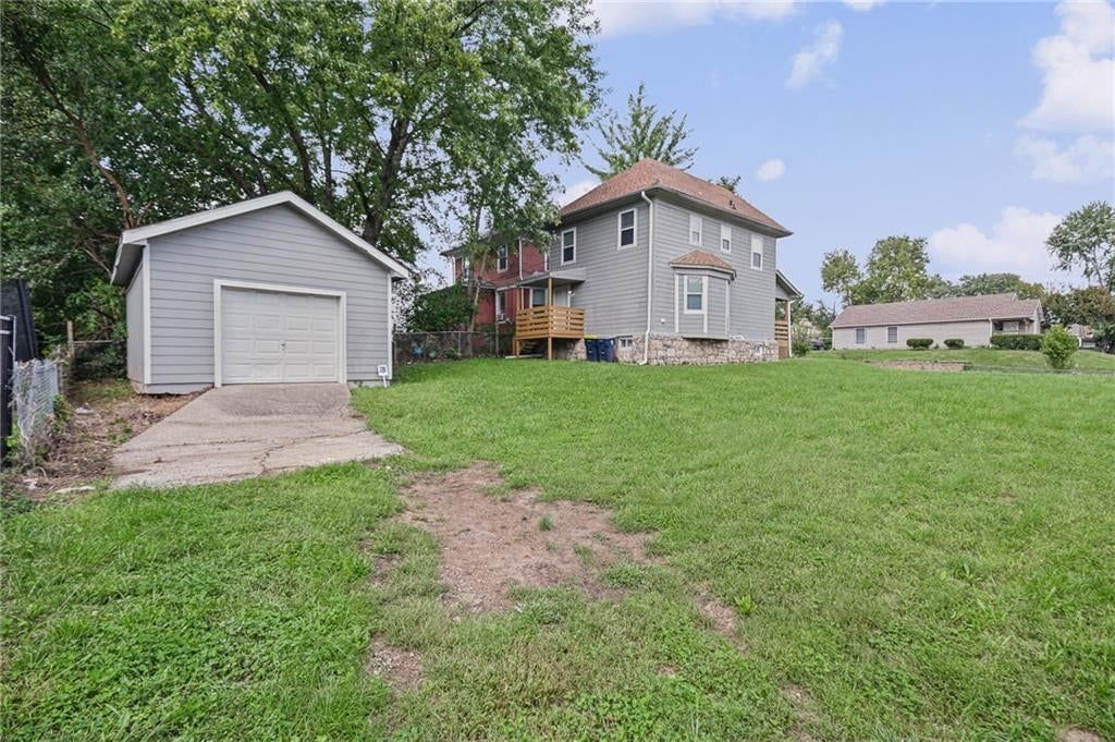 1411 E 35th Street — photo 24