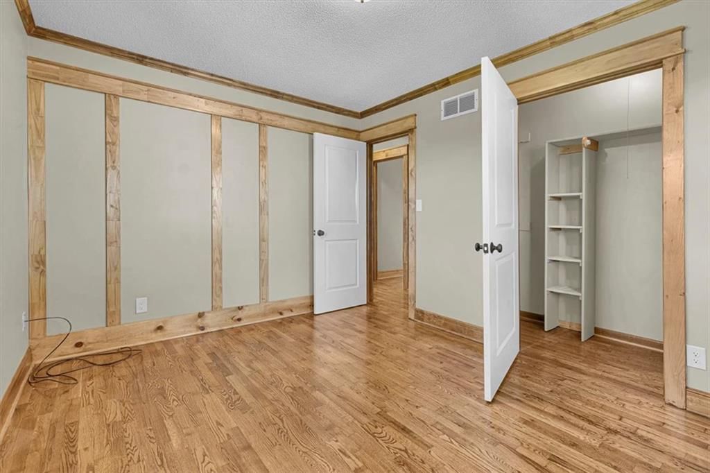 Photo 19 of 41 - 112 W 8th Street, Kearney, MO 64060