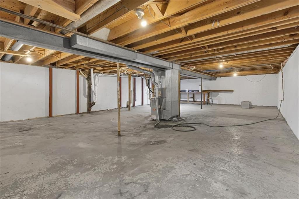 Photo 28 of 41 - 112 W 8th Street, Kearney, MO 64060