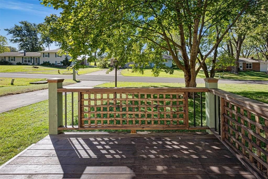 Photo 29 of 41 - 112 W 8th Street, Kearney, MO 64060