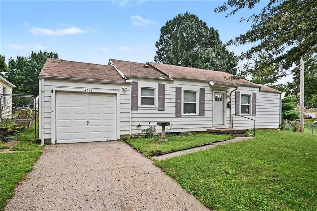 4013 valley Way, Independence, MO: listing photo 2