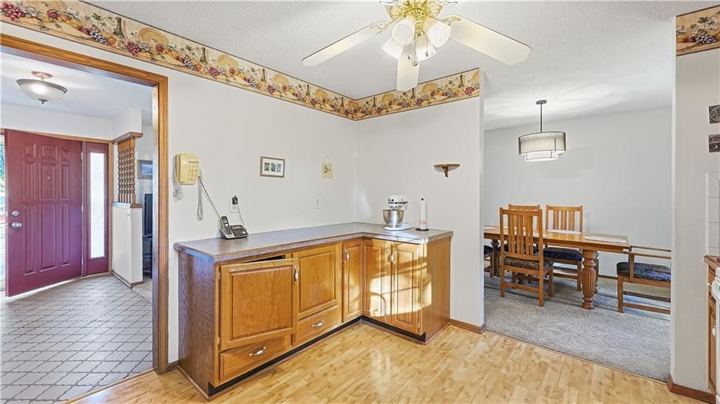 Photo 6 of 22 - 9146 Antioch Road, Overland Park, KS 66212