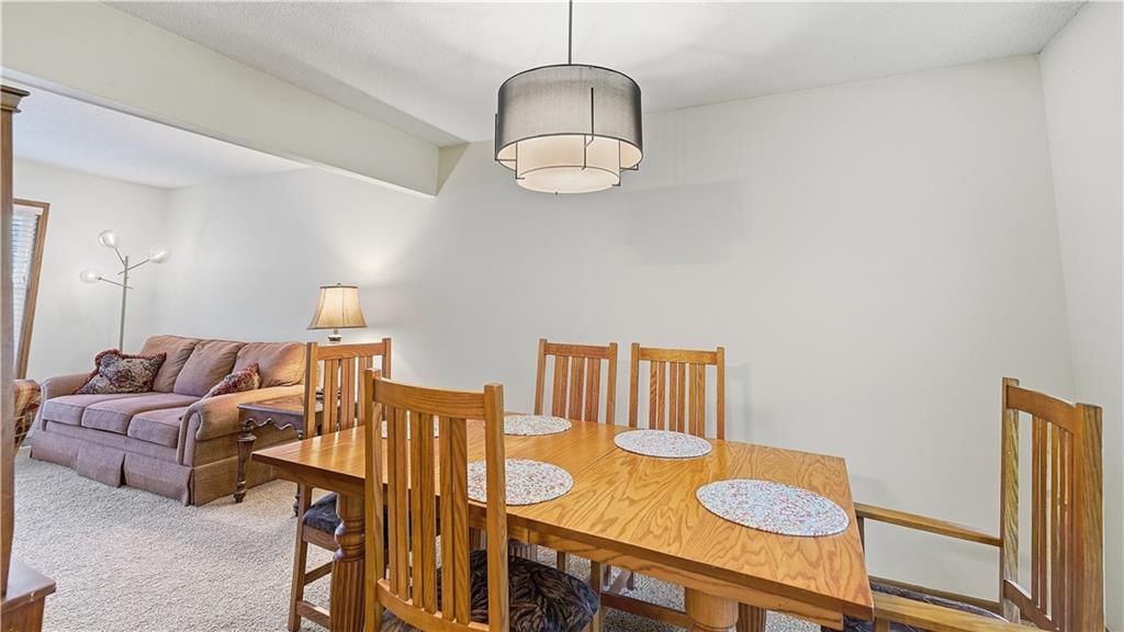 Photo 8 of 22 - 9146 Antioch Road, Overland Park, KS 66212
