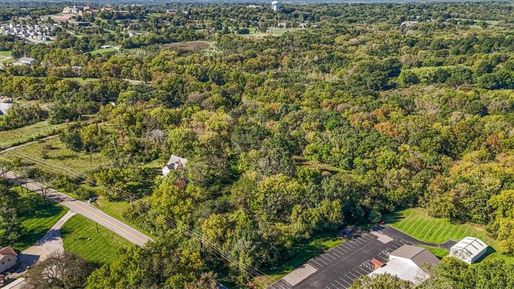 1110 County Road B Highway, Liberty, MO: listing photo 3