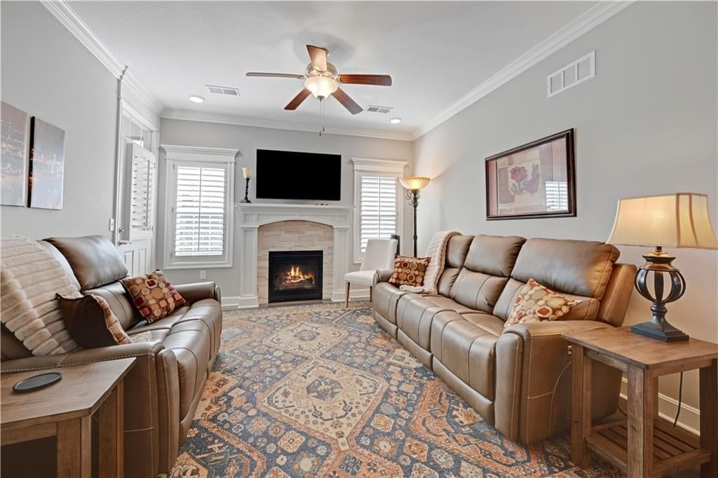 Photo 16 of 31 - 16001 Granada Street #230, Stilwell, KS 66085