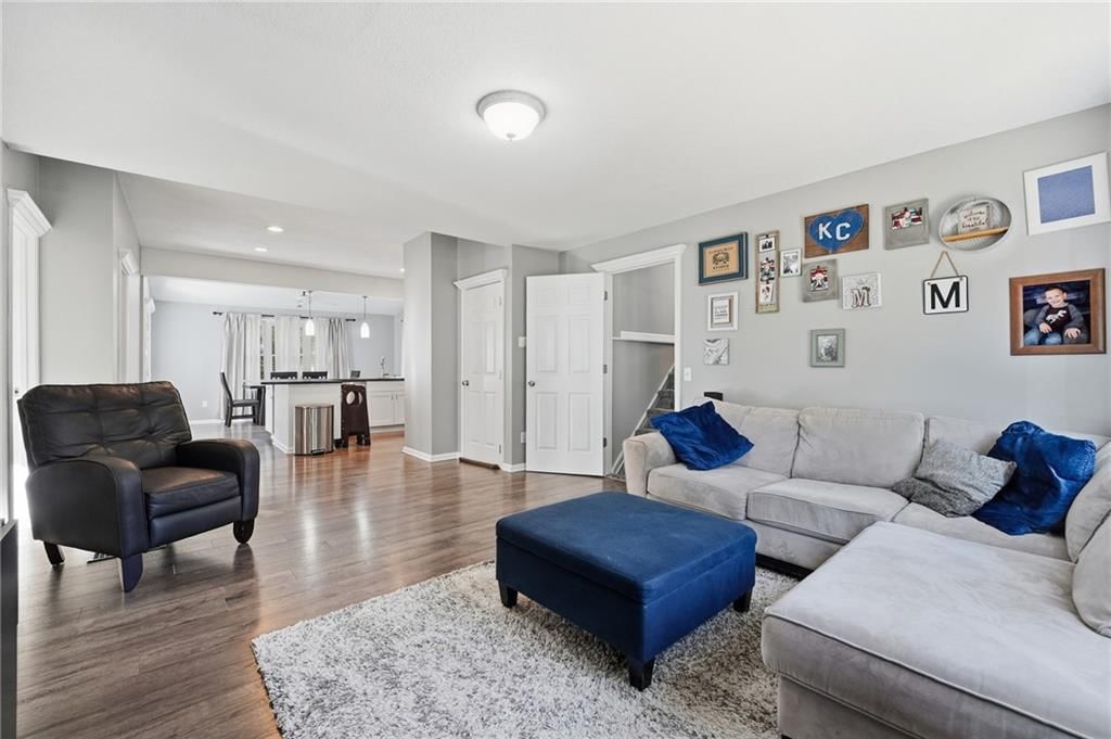 Photo 4 of 32 - 5142 NE Baxter Avenue, Kansas City, MO 64119
