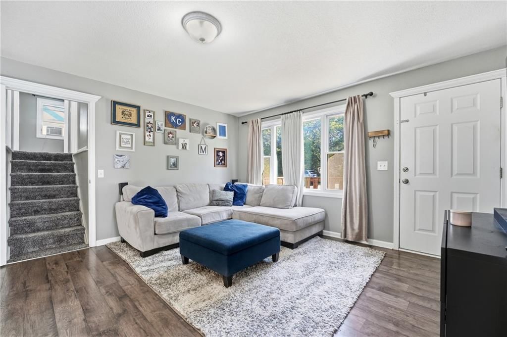 Photo 5 of 32 - 5142 NE Baxter Avenue, Kansas City, MO 64119