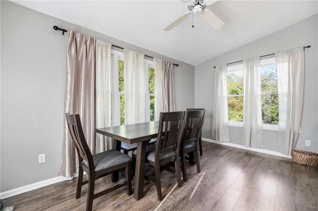 Photo 13 of 32 - 5142 NE Baxter Avenue, Kansas City, MO 64119