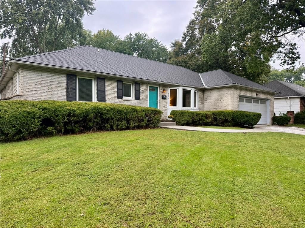 Photo 6 of 61 - 8842 Foster Lane, Overland Park, KS 66212