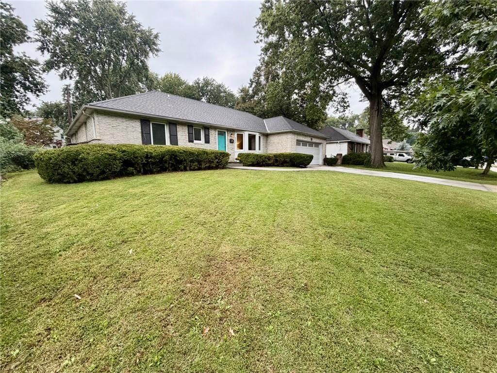 Photo 7 of 61 - 8842 Foster Lane, Overland Park, KS 66212