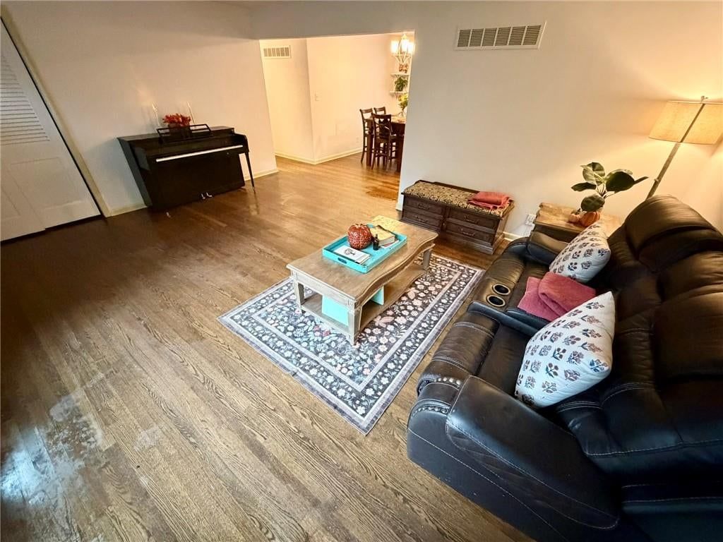 Photo 10 of 61 - 8842 Foster Lane, Overland Park, KS 66212