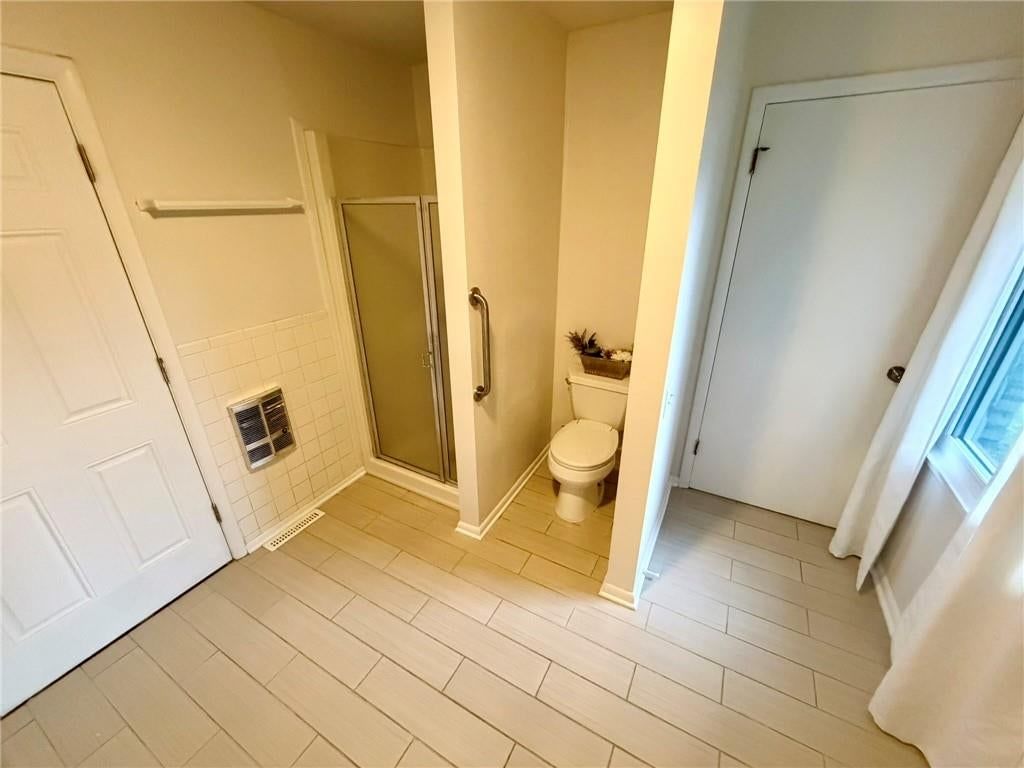 Photo 33 of 61 - 8842 Foster Lane, Overland Park, KS 66212