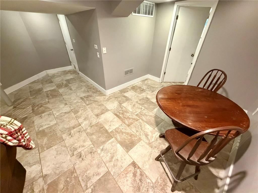 Photo 42 of 61 - 8842 Foster Lane, Overland Park, KS 66212