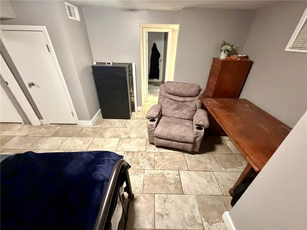 Photo 47 of 61 - 8842 Foster Lane, Overland Park, KS 66212