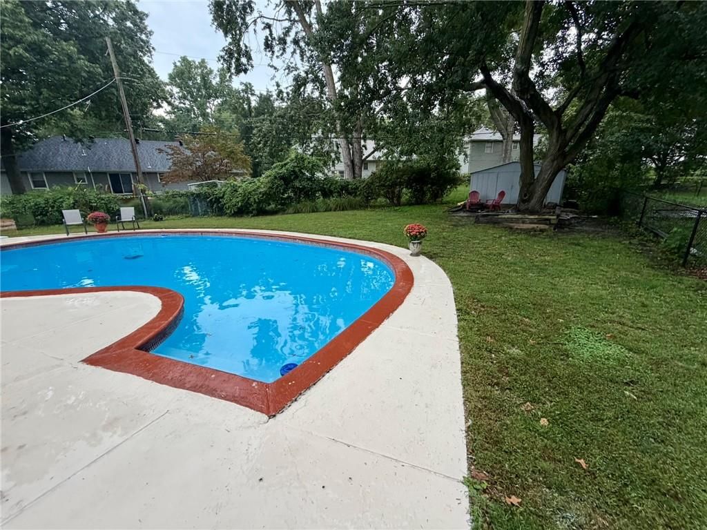 Photo 55 of 61 - 8842 Foster Lane, Overland Park, KS 66212