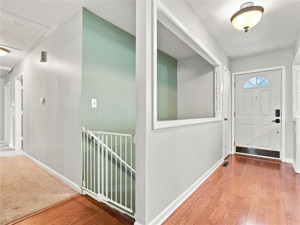 1311 Heather Circle — photo 14