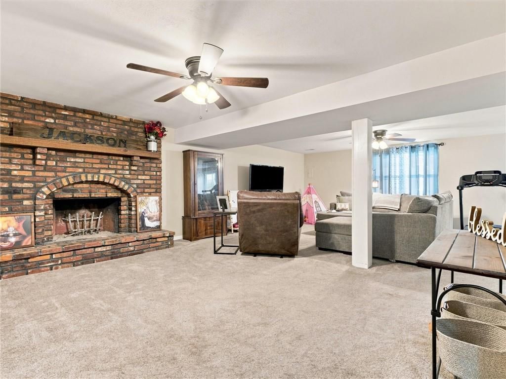 1311 Heather Circle — photo 22