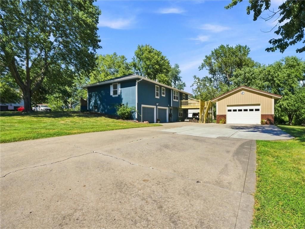 1311 Heather Circle — photo 28