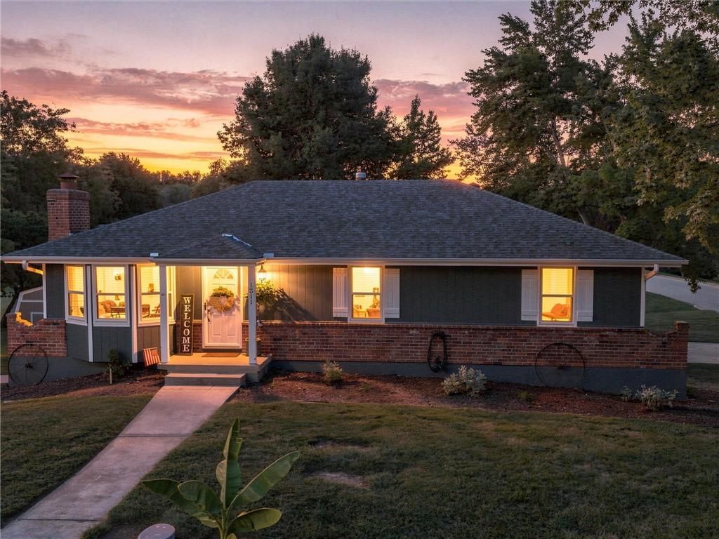 1311 Heather Circle — photo 33