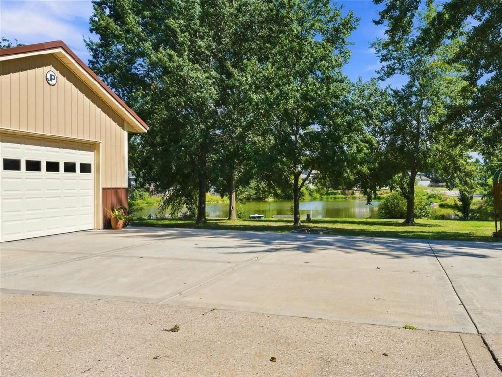 1311 Heather Circle — photo 38