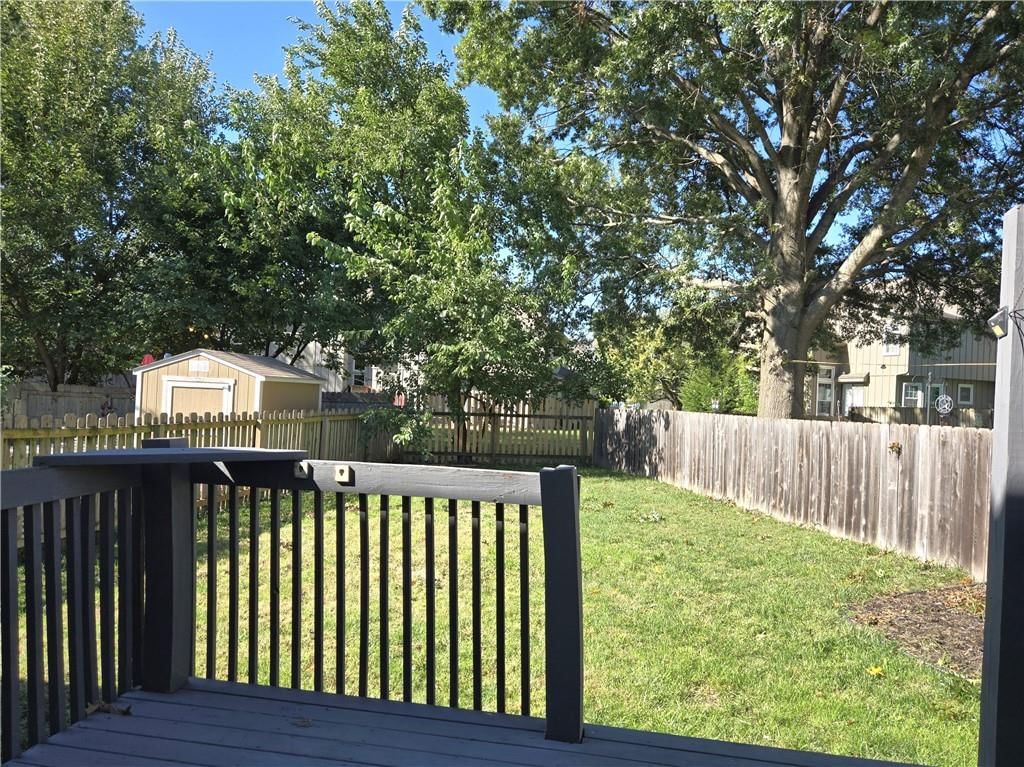Photo 26 of 30 - 10639 W 115th Street, Overland Park, KS 66210