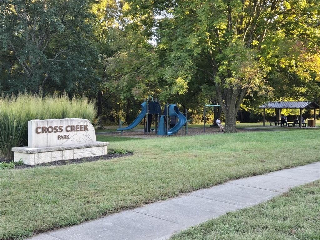 Photo 28 of 30 - 10639 W 115th Street, Overland Park, KS 66210