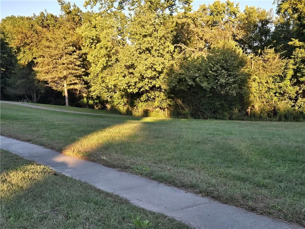 Photo 29 of 30 - 10639 W 115th Street, Overland Park, KS 66210
