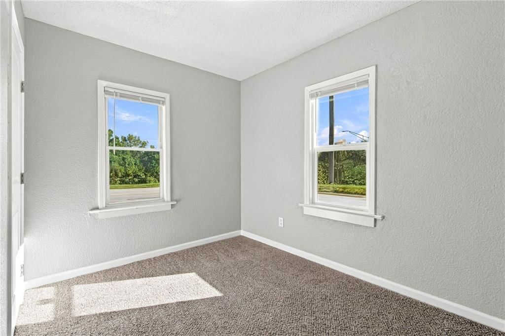Photo 24 of 36 - 15023 E Truman Road, Independence, MO 64050