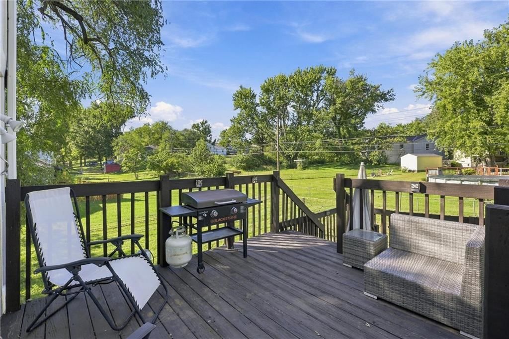 Fenced yard at 3400 E 107th Terrace, Kansas City, MO 64137