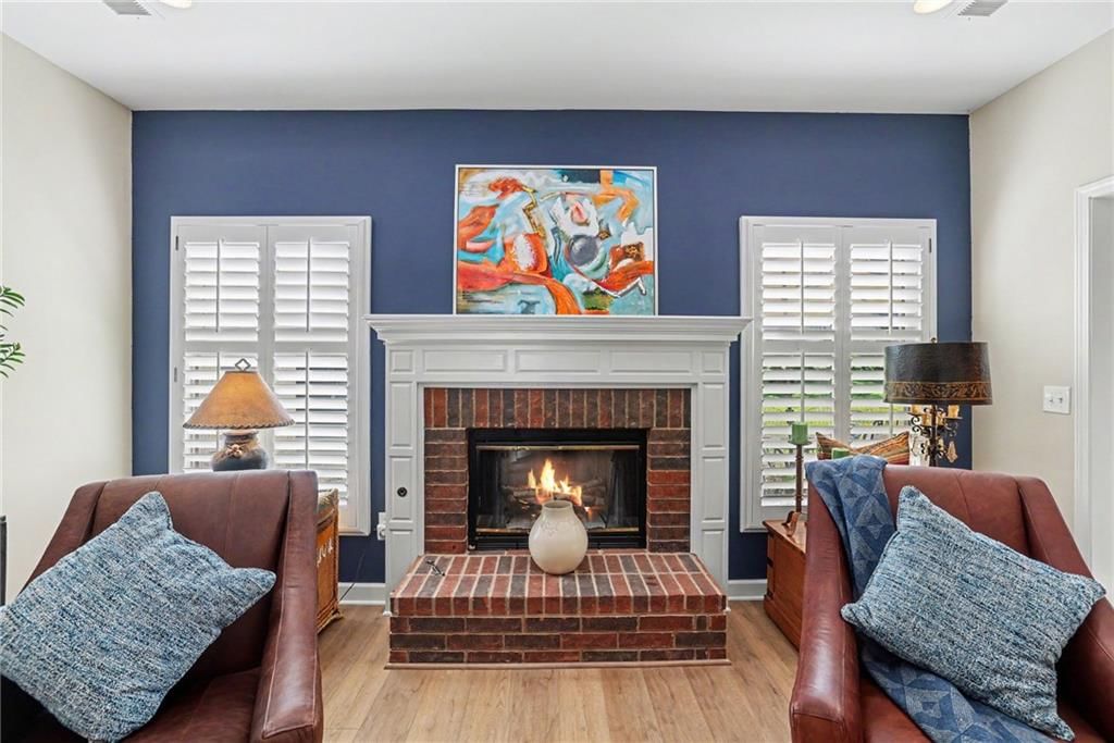 12201 Caenen Drive, Overland Park, KS: listing photo 2