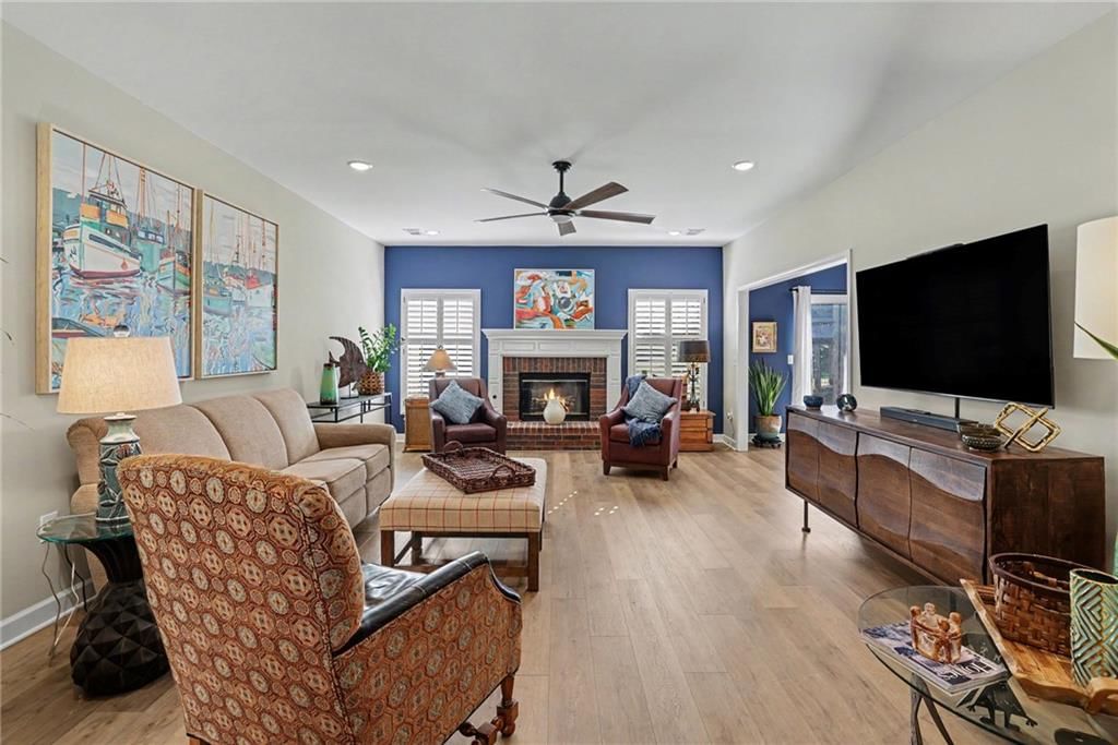 Photo 21 of 40 - 12201 Caenen Drive, Overland Park, KS 66213