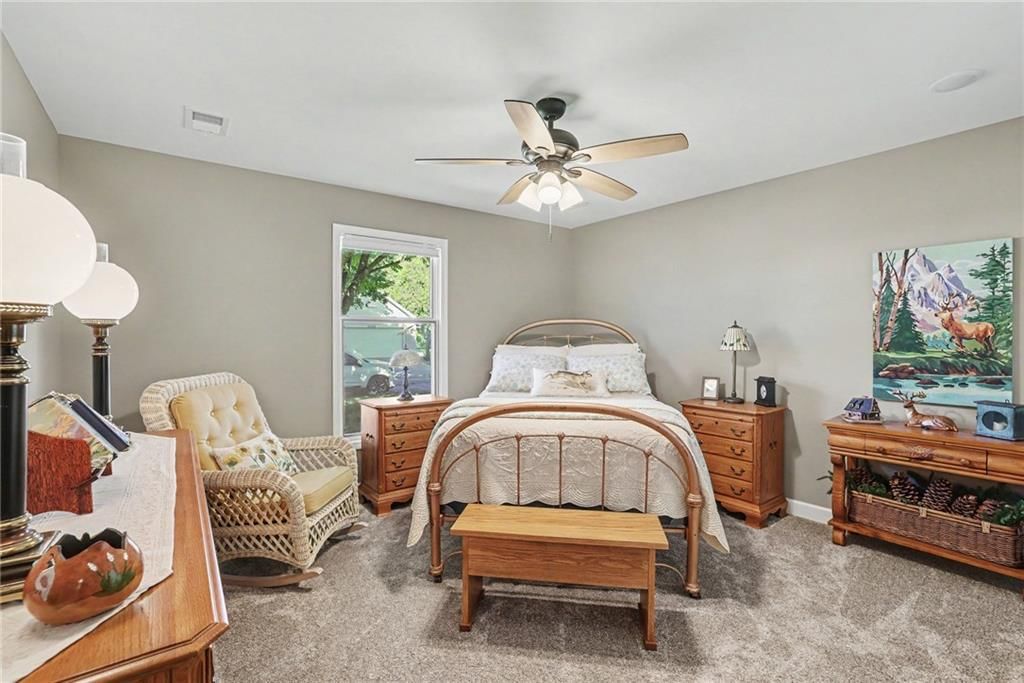 Photo 29 of 40 - 12201 Caenen Drive, Overland Park, KS 66213