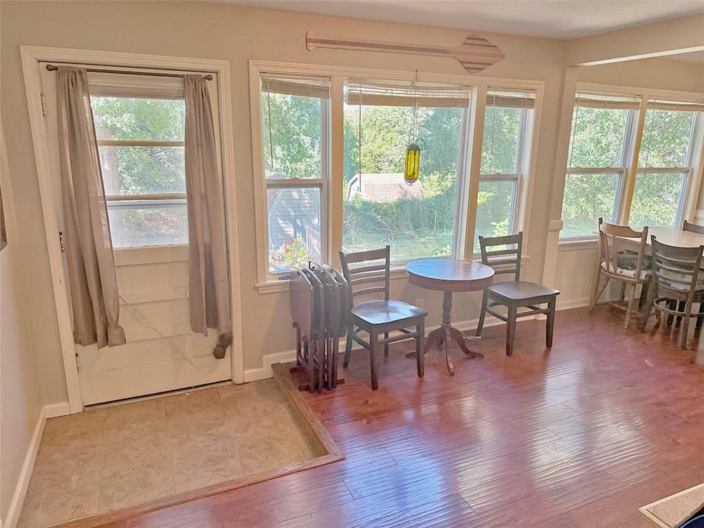 Photo 13 of 39 - 3690 S Crysler Avenue, Independence, MO 64055