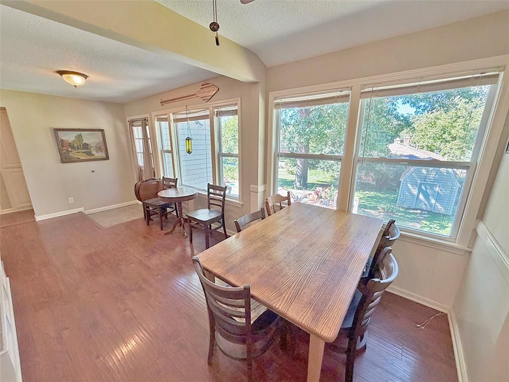 Breakfast nook at 3690 S Crysler Avenue, Independence, MO 64055