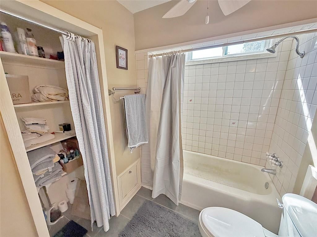 Photo 28 of 39 - 3690 S Crysler Avenue, Independence, MO 64055