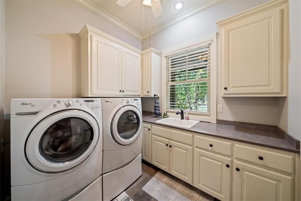Photo 20 of 53 - 14204 Bluejacket Street, Overland Park, KS 66221
