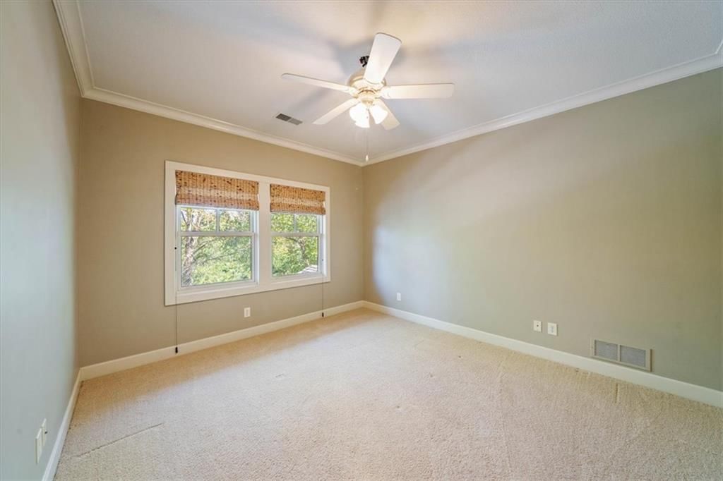 Photo 33 of 53 - 14204 Bluejacket Street, Overland Park, KS 66221