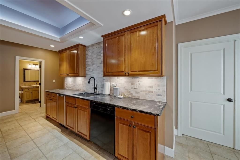 Photo 38 of 53 - 14204 Bluejacket Street, Overland Park, KS 66221
