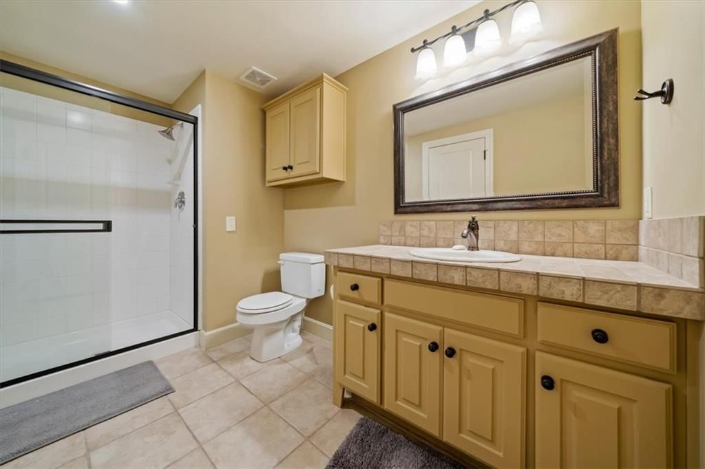 Photo 44 of 53 - 14204 Bluejacket Street, Overland Park, KS 66221