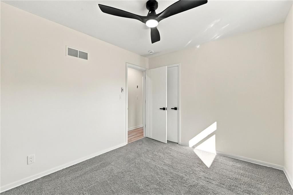 Photo 22 of 38 - 8915 E 57TH Street, Raytown, MO 64133